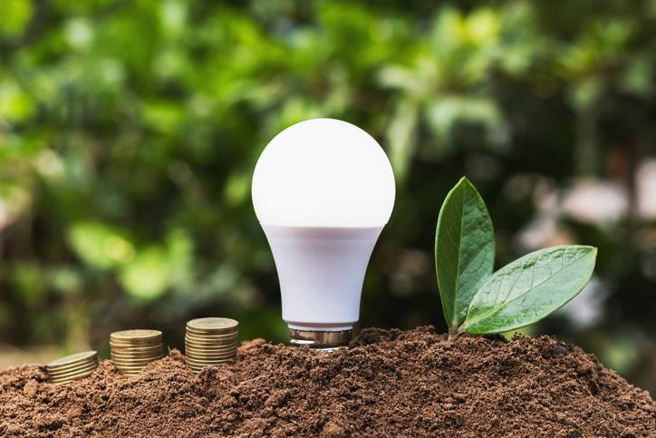 Descubre cuánta energía consume un fluorescente y cómo reducir su impacto en el medio ambiente