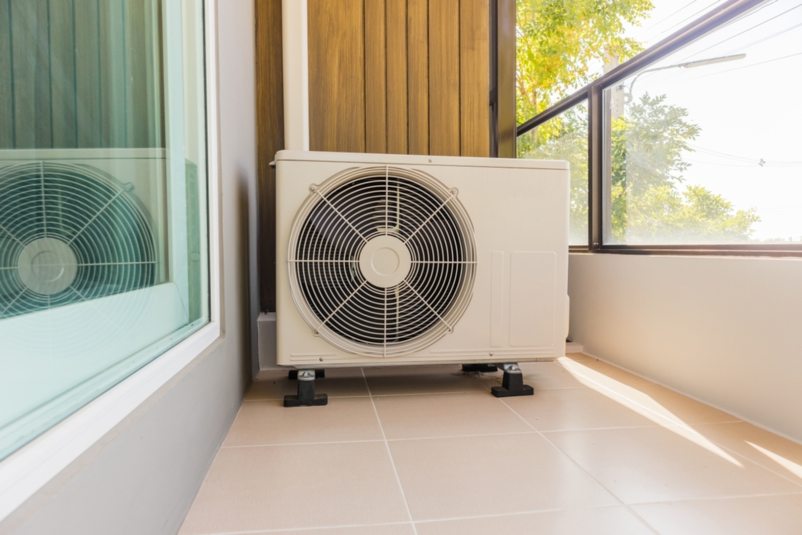¿Dónde colocar la unidad exterior del aire acondicionado? Consejos para una instalación eficiente y estética